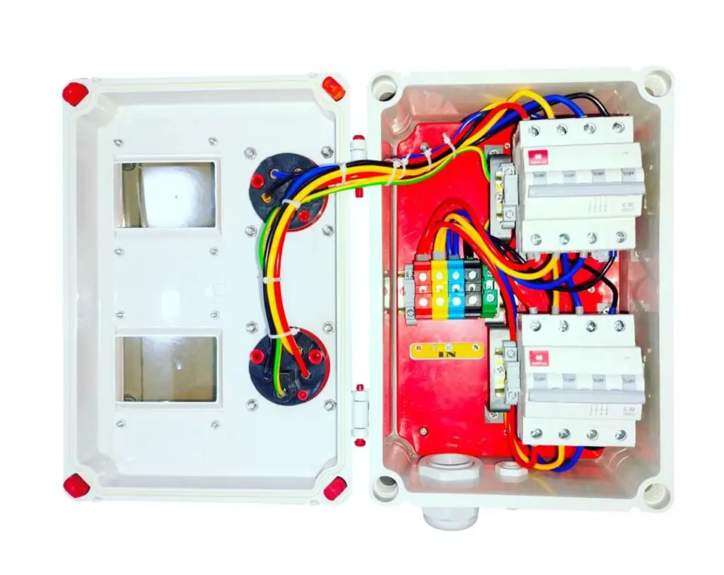 Industrial-Distribution-Box-Three-Phase-32A-2way-with-MCB-INSIDE-1024x813