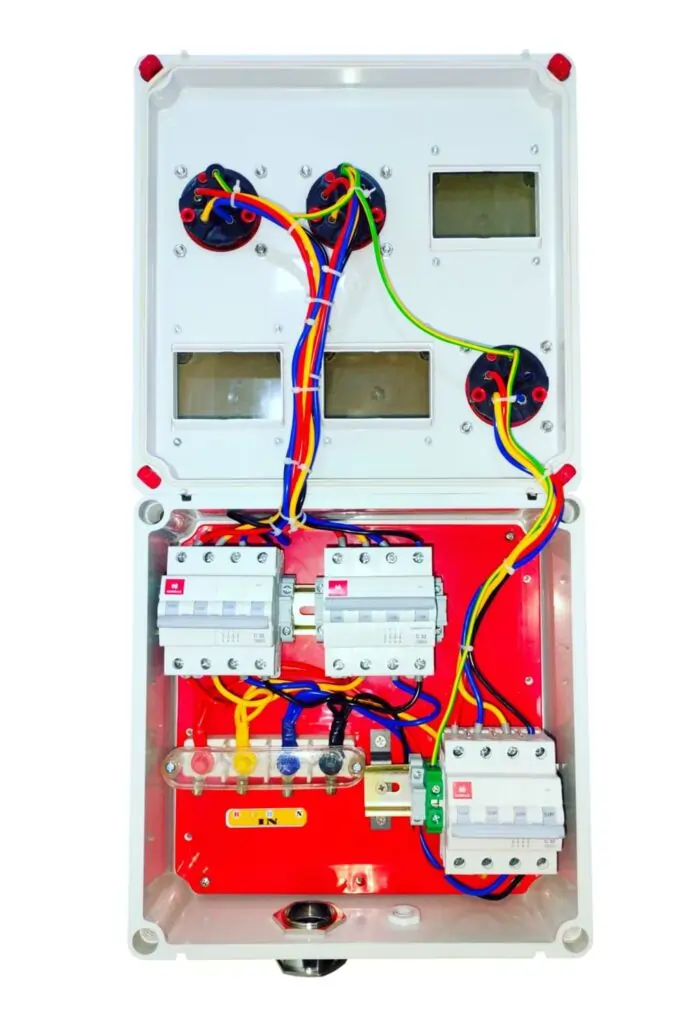 Industrial-Distribution-Box-Three-Phase-32A-3way-with-MCB-INSIDE-686x1024