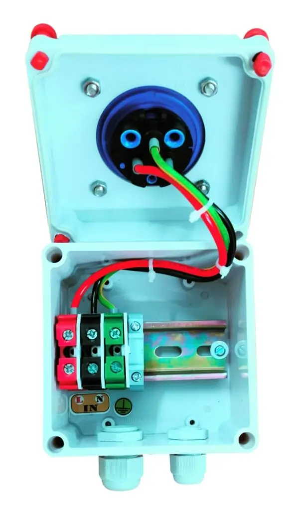 Industrial-plug-and-socket-Enclosure-Single-Phase-32-INSIDE-612x1024